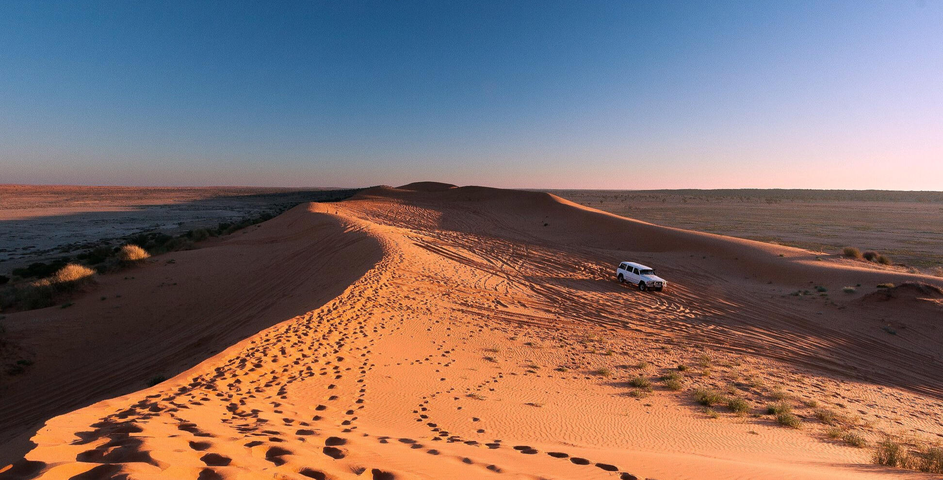My 600,000‑km Nissan Patrol GQ on top of Big Red sand dune in the Simpson Desert after tackling the climb, west to east.